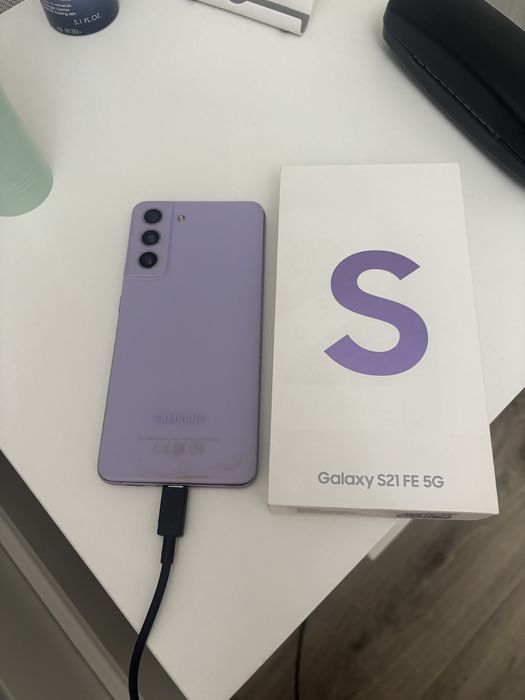 Samsung S21 fe продам