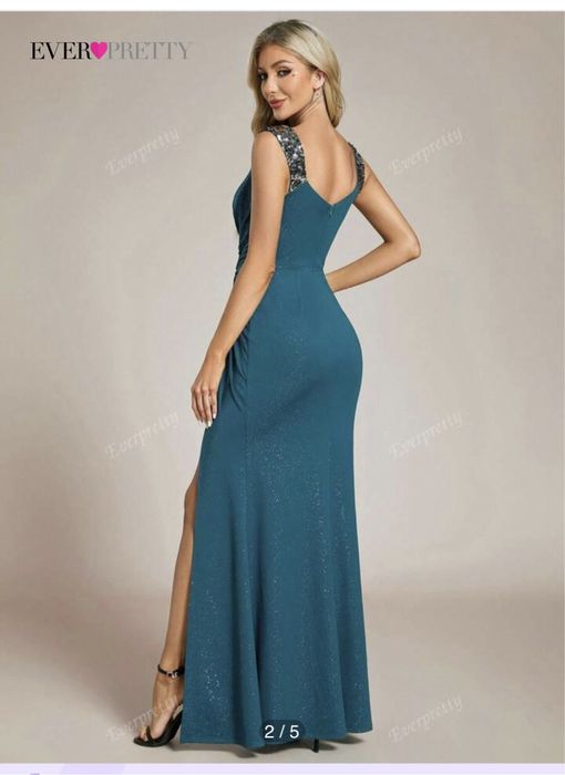 Продавам официална рокля SHEIN, нова, с етикет+подарък