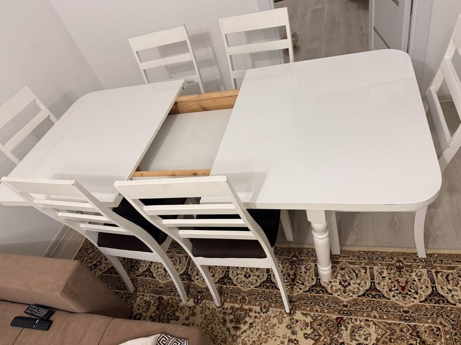 Продам стол и 6 стульев