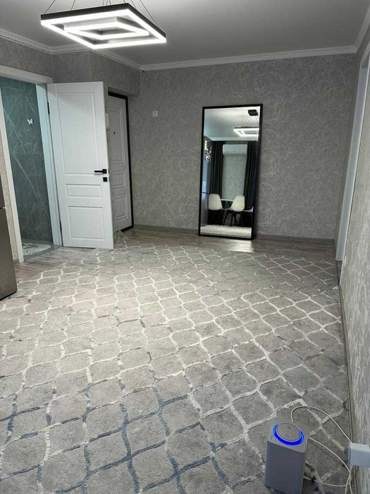 р-н Пединститута, 3-комнатная