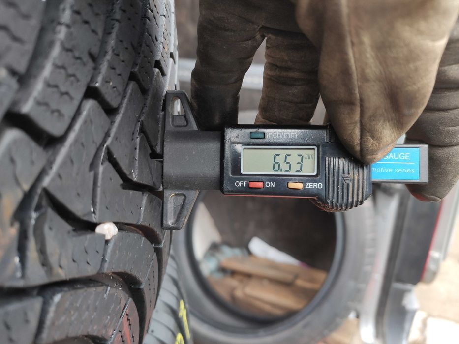 4бр Зимни гуми 235 50 19 - Falken