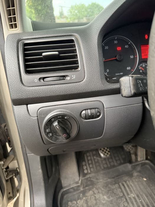 VOLKSWAGEN Jetta 2008 — imagine 4