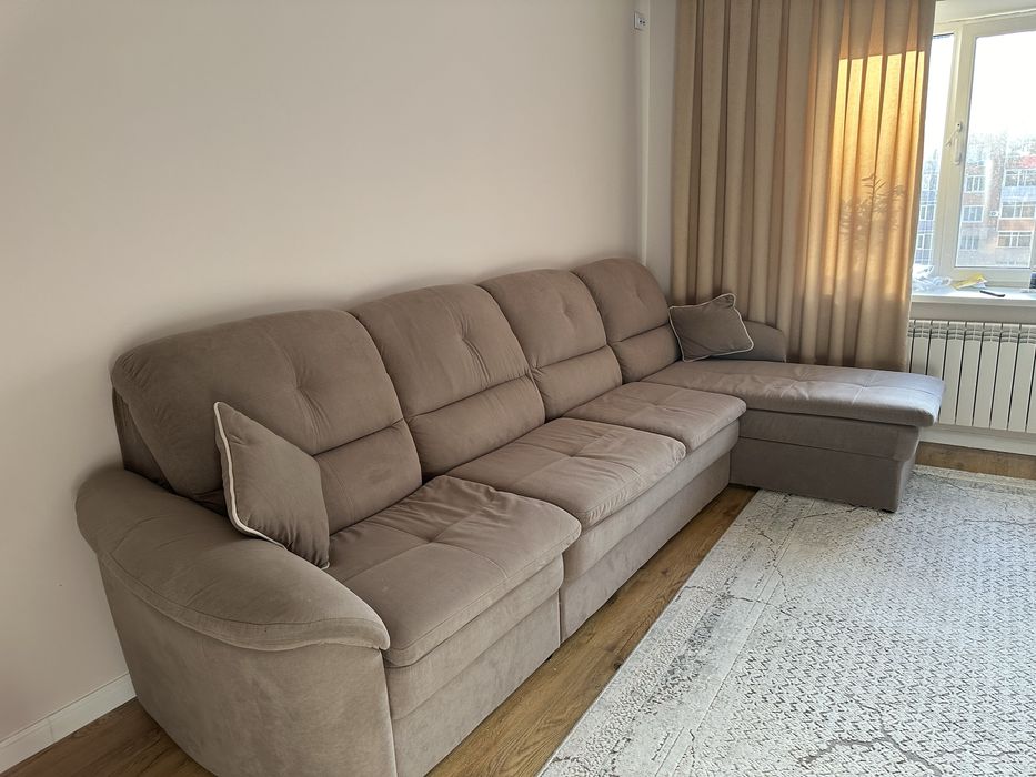 Продам диван в отличном состояний