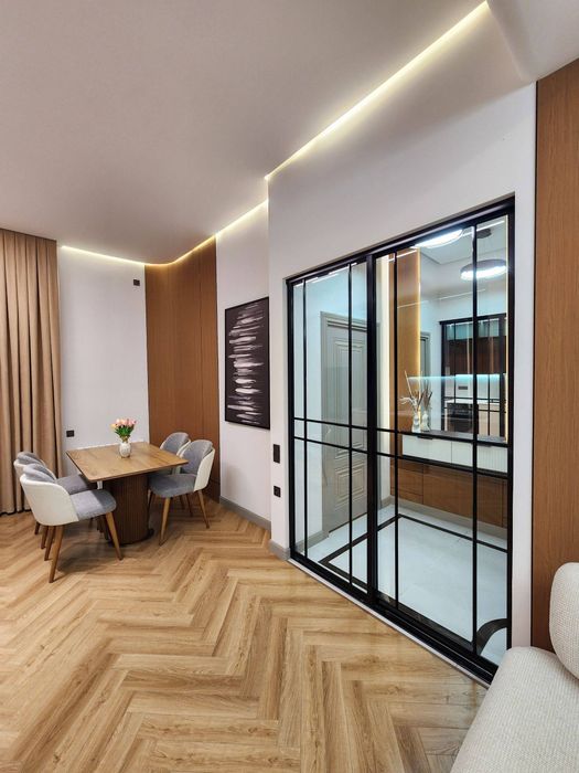 2/1/9 Parkent Avenue  50m²