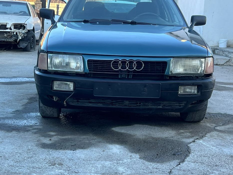 Audi 80.  1990г.в 2.0 гур
