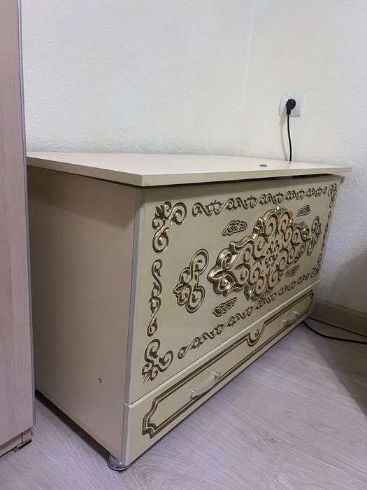 Сандык, сундук вместительный