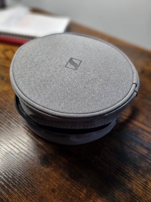 Sennheiser momentum 3