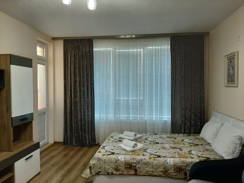 Луксозно обзаведено студио за краткосрочен наем в нова сграда Гербер 1