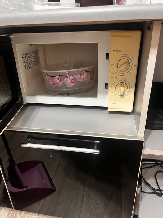 Микроволновая печь