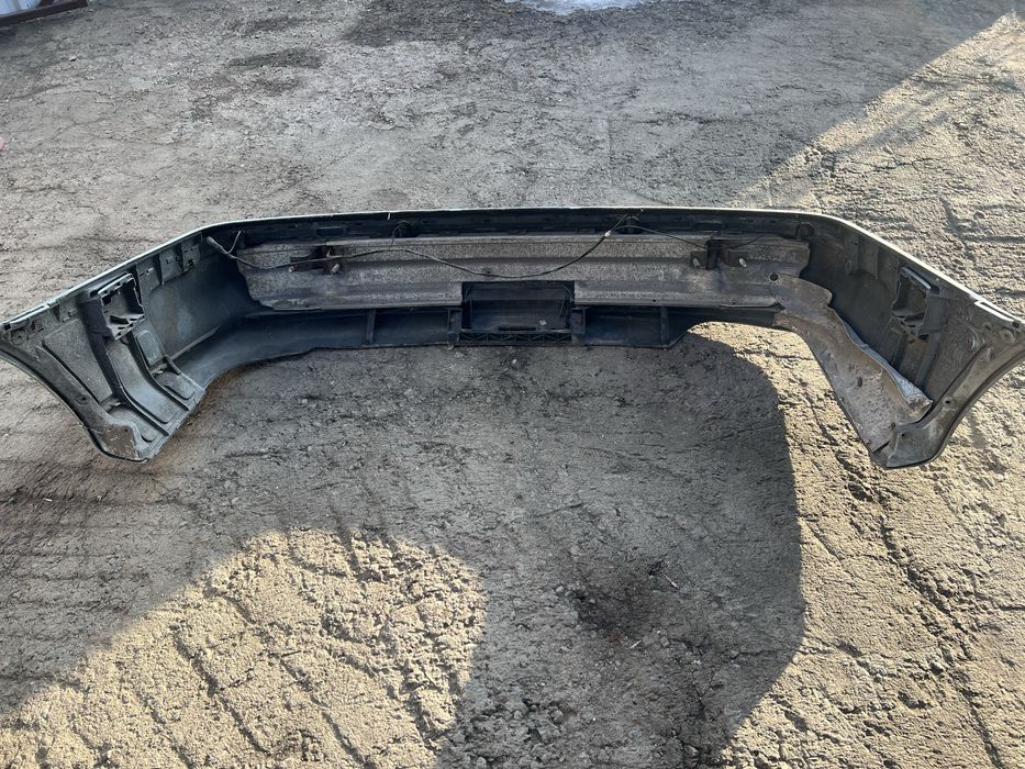 Продам бампер на BMW E39