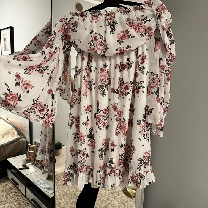 Рокля нежна за повод и ежедневието