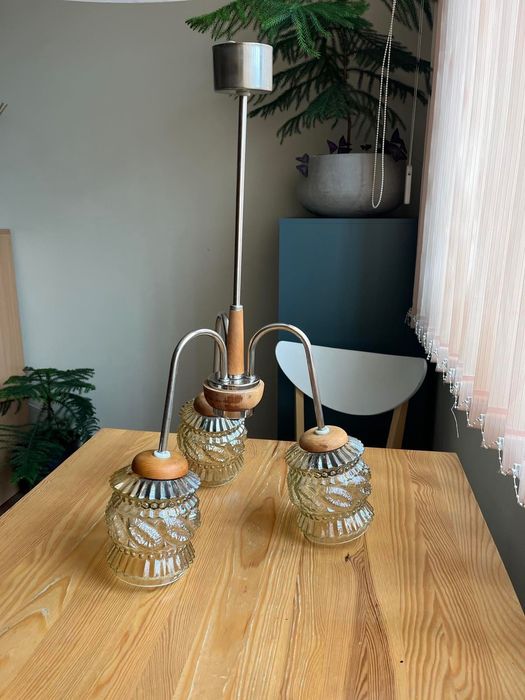 Полилей дърво и стъкло