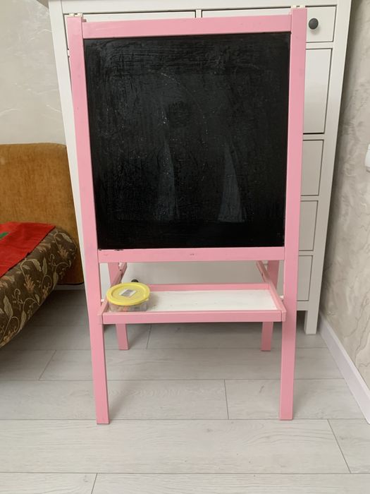 Мольберт для творчества. Ikea. Детям