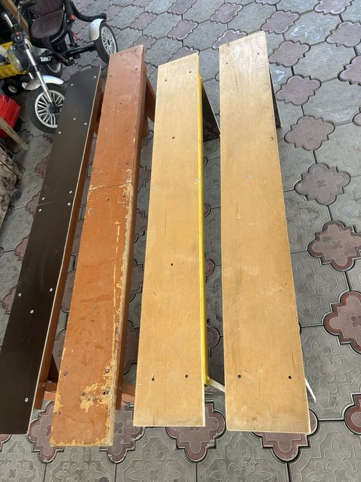 Продам стол и скамейки