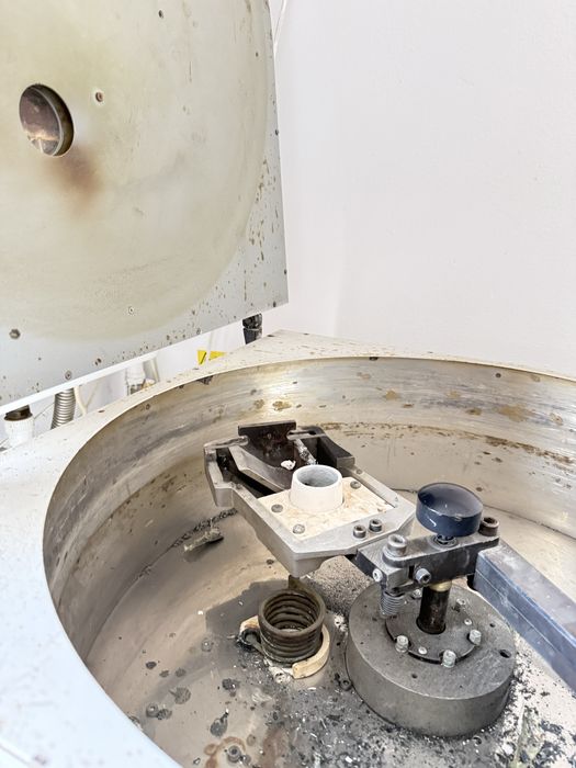 Vand castomat si cuptor calcinare de tehnica dentara.