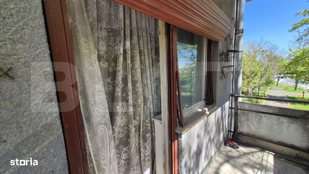 Apartament cu 4 camere de vanzare, 69.51 mp,  Micro 17