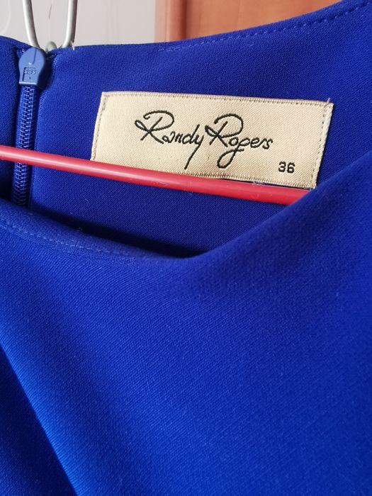 Очень красивое синее платье