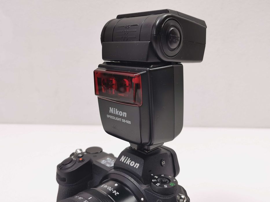 Nikon SpeedLight SB-600 светкавица за фотоапарат