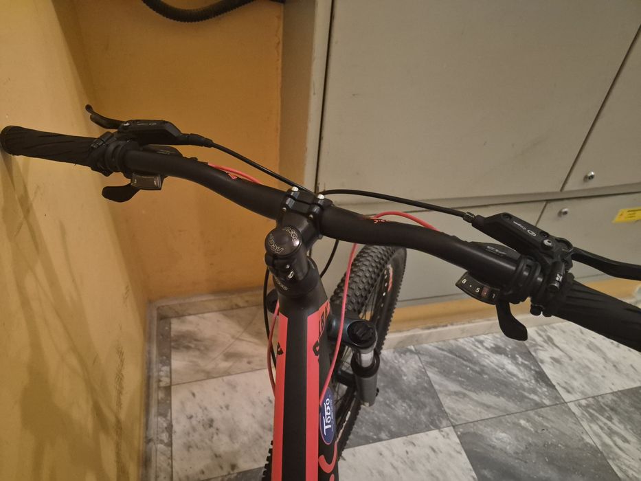 BYOX SPARK black and red не е за изпускане!
