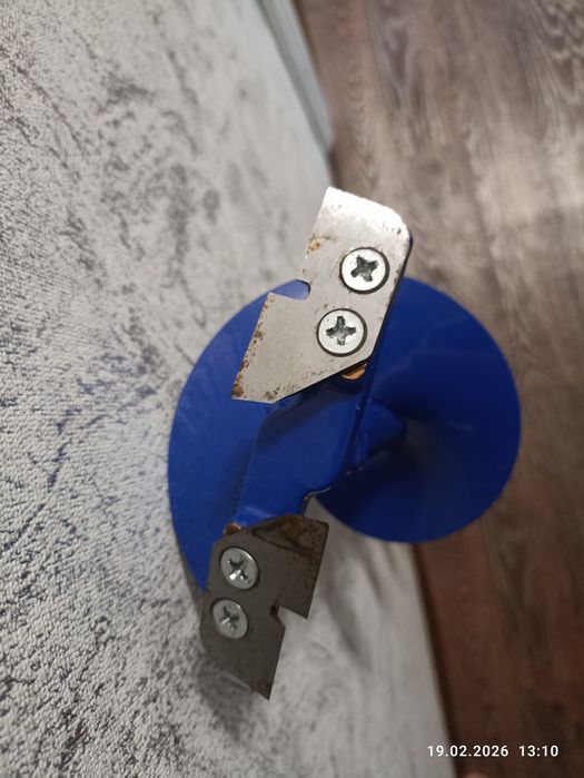 Продам ледобур 130