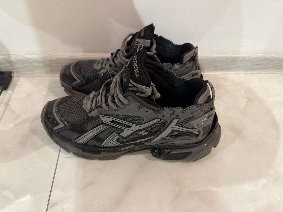 Maison Mihara Yasuhiro – чисто нови, №45 balenciaga чехли slide.  balenciaga runner сиви малко носени 45 номер