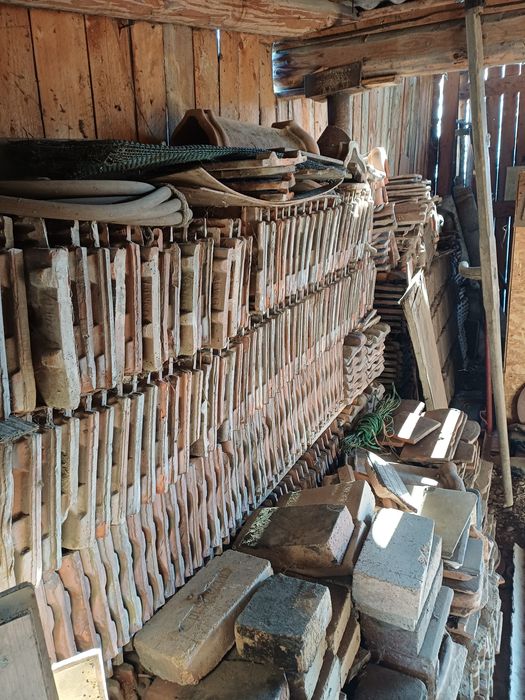 Disponibil țiglă ceramică  din demolare