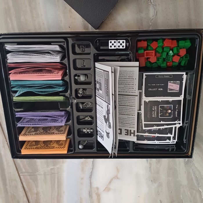 Монополи Fazbear/ Freddy / english version