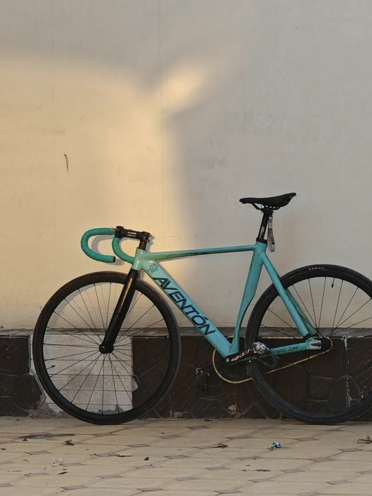 Aventon low mataro
