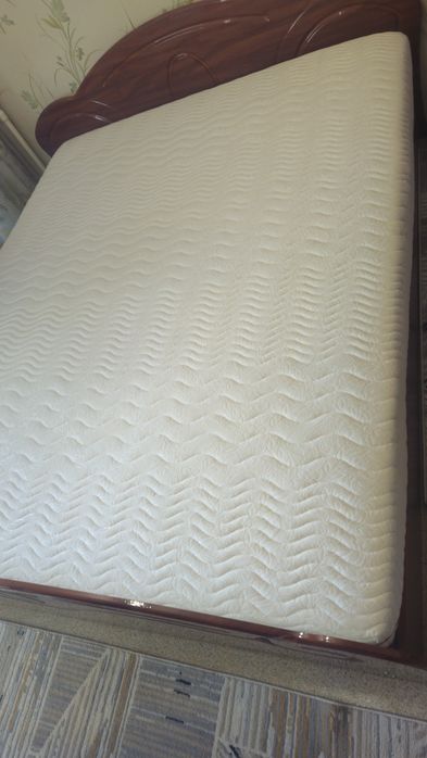 Продам матрас 160х200