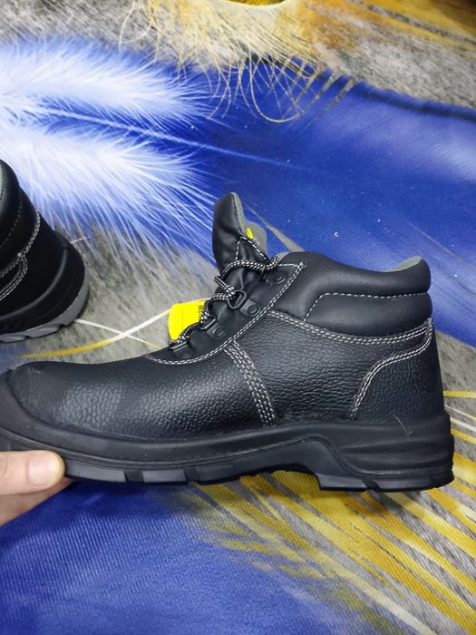 Продам спецодежду