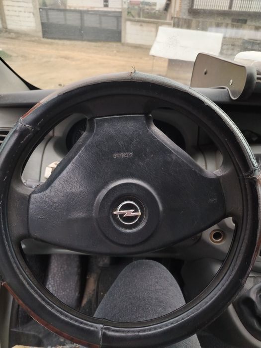 Vând Opel Vivaro 1.9 TDI
