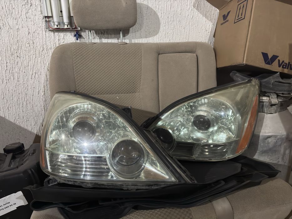 Фары на лексус GX оригинал