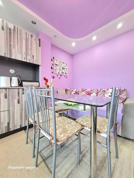 Обзаведен тристаен апартамент