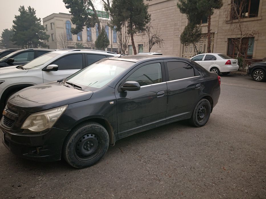 Шевролет Кобалт ссотилади срочно