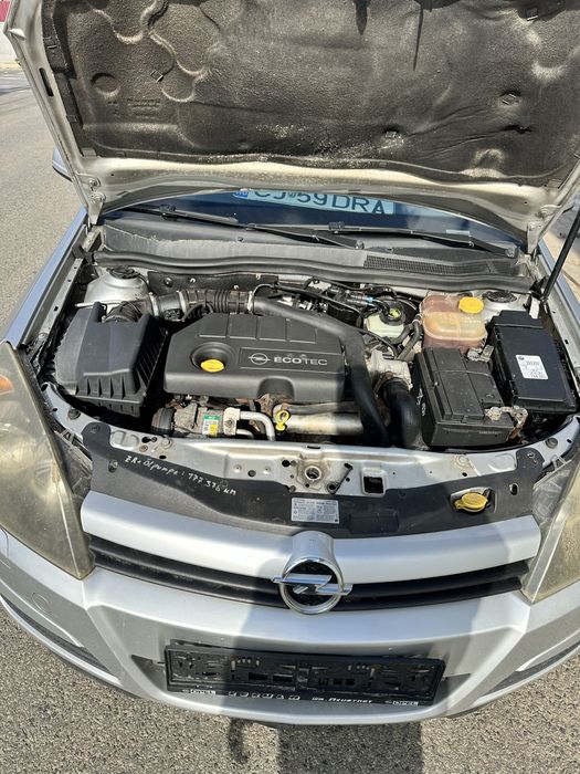 Opel astra H Avariat