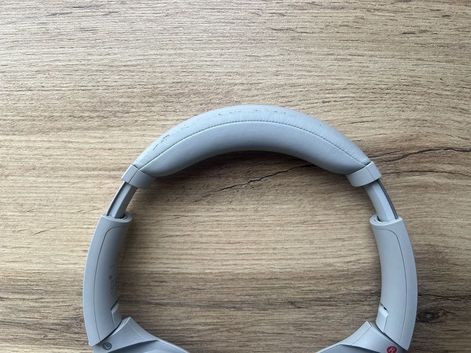 Продам Наушники Sony WH-1000XM4