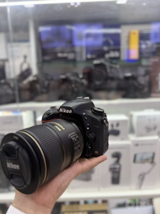 Nikon D750 Nikon 105 mm f2.8 macro Yn 24ex bipalyar spishka