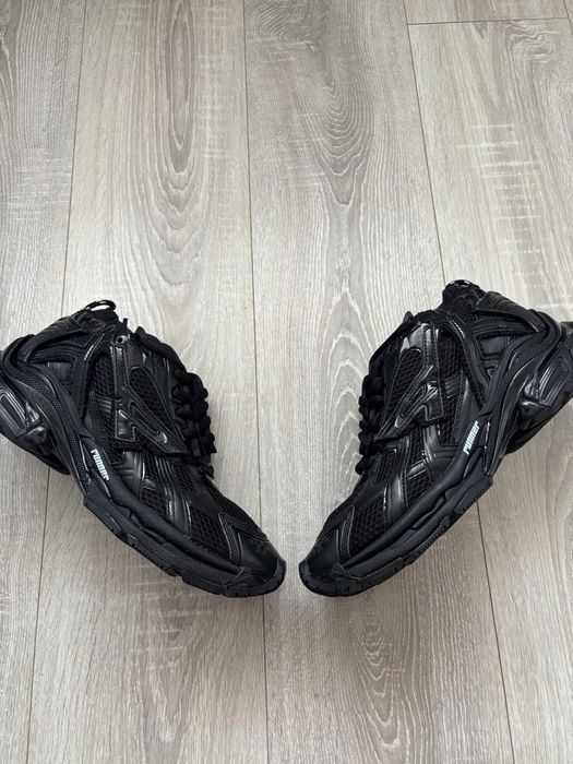 Balenciaga Runner