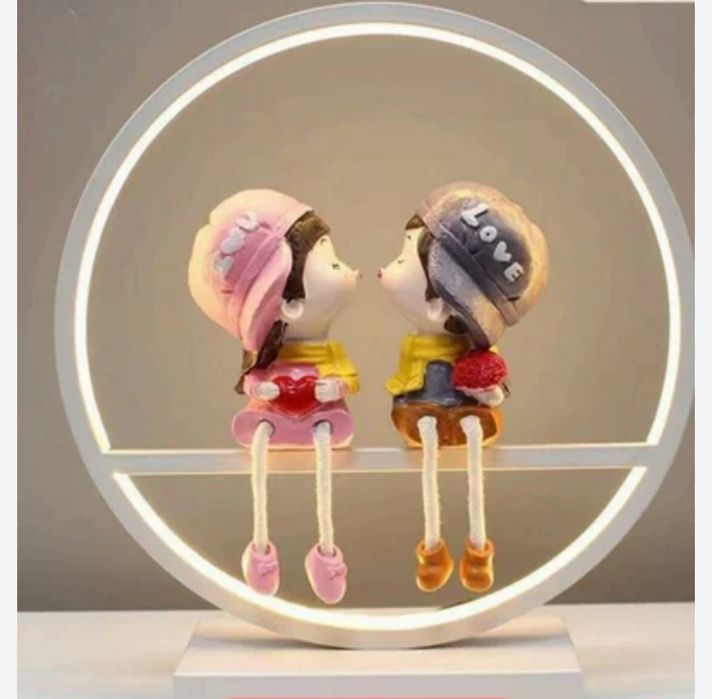 Veioze noi cu leduri si 2 figurine, 25.5x8.5x29