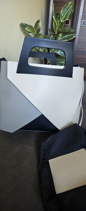 Дамска чанта Vera  130лв.