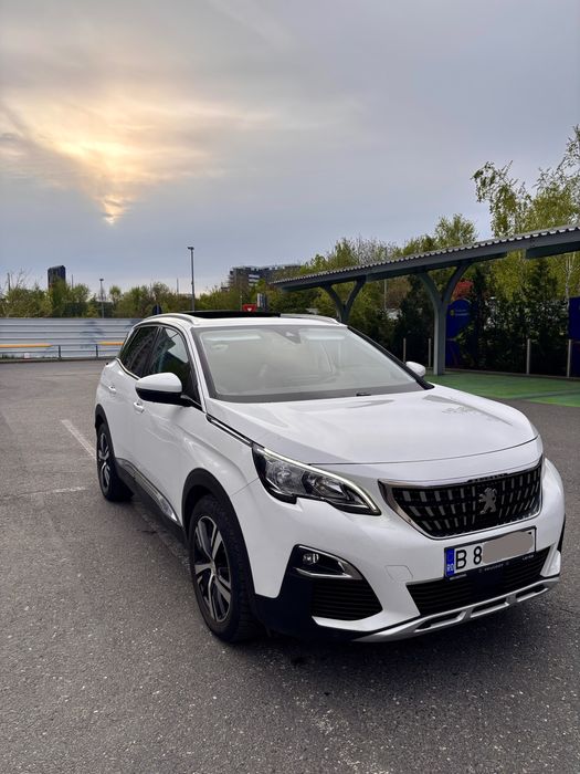 SUV automat inmatriculat RO- Peugeot 3008 1.2 benzina, distributie si articulatii schimbate, stare foarte buna