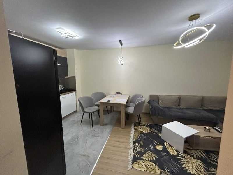 Дава се под наем Тристаен апартамент в София, Надежда 2 - 89 кв.м за 647.19 € - Снимка #1