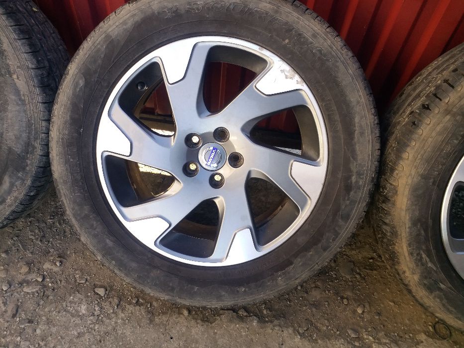 Jante VOLVO C30 V40 S40 V50 S60 V60 S80 V70 Xc60 Xc70 R18 Model Argus
