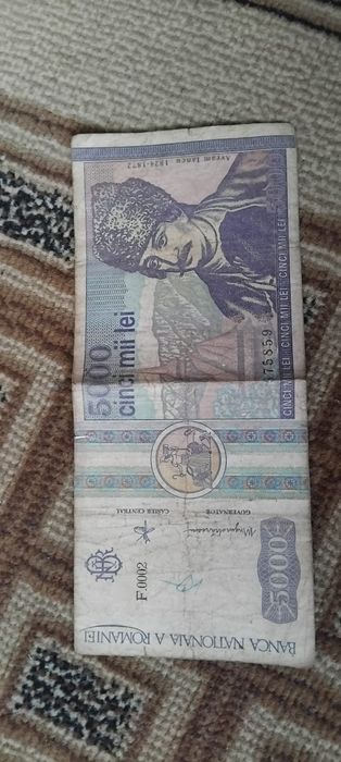 Vand bancnotă cinci mii lei