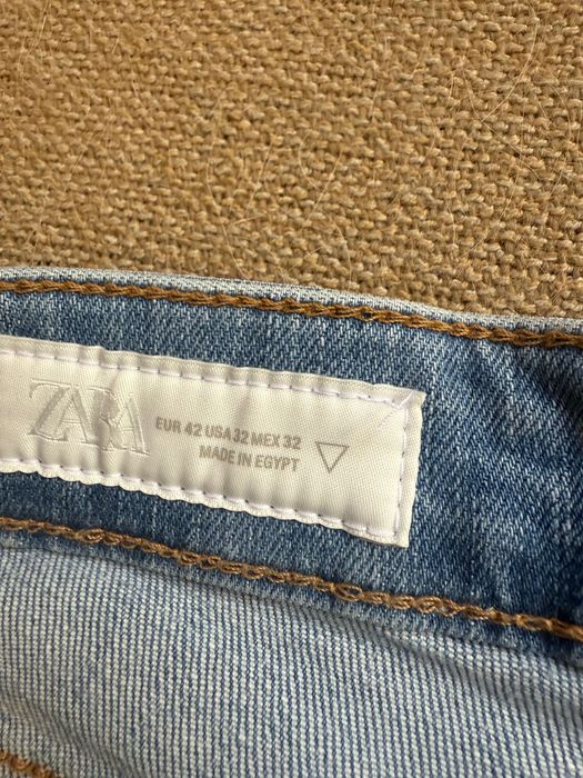 Чисто нов мъжки джинс от Zara