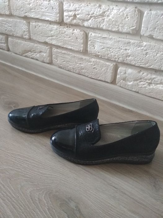 Продам туфли уги