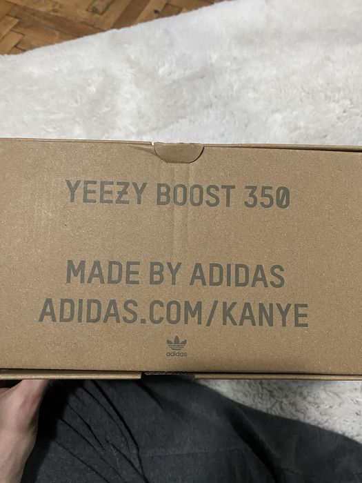 Yezzy 350 white