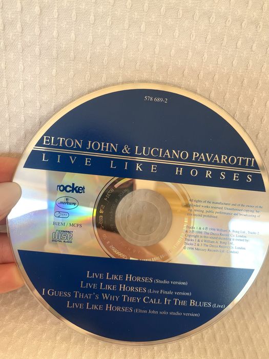 Cd uri diverse  Pavarotti Madonna J lo