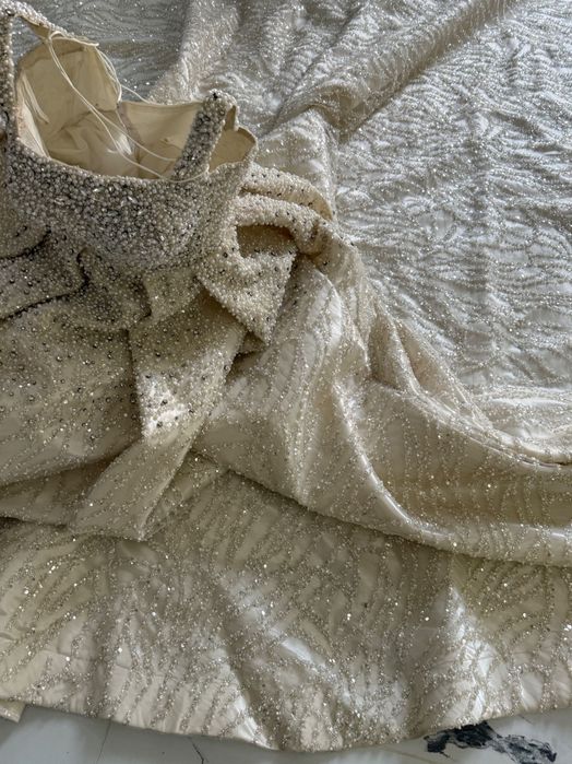 Свадебное платье с фатой