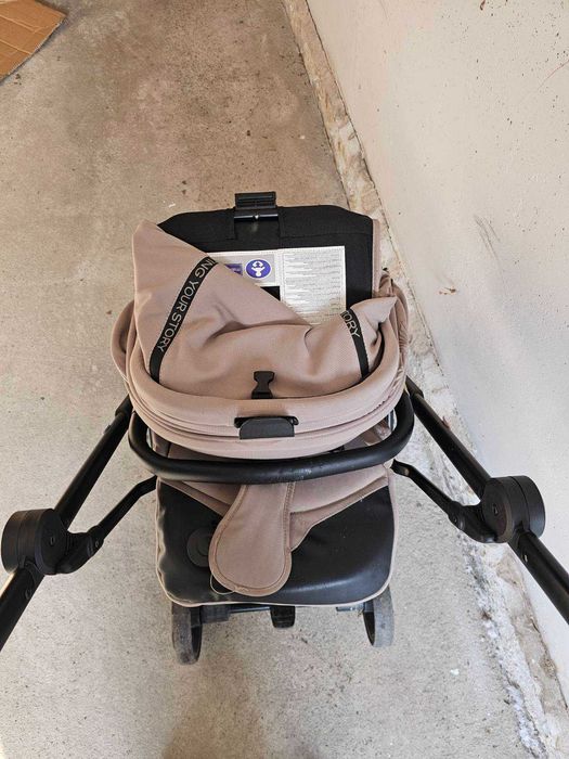 Лятна количка chipolino revolut